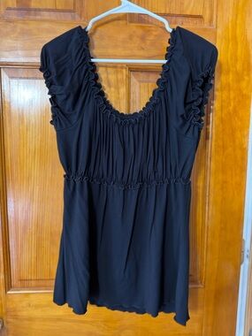 Max Studio Black Ruffled Scoop Neck Tunic